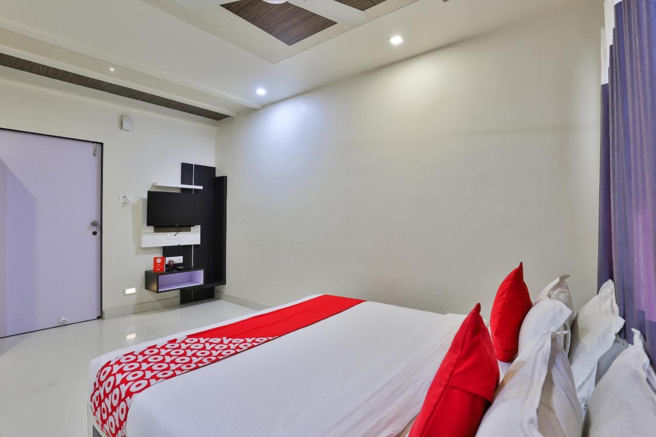 Somnāth Oyo 18807 Vrajbhoomi酒店 外观 照片